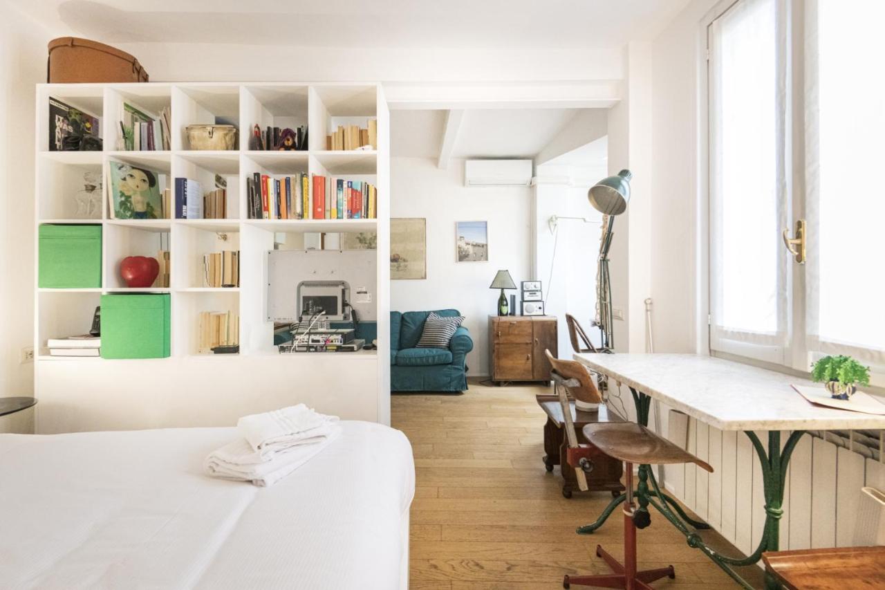 Easylife - Comodo Studio Con Terrazza Zona Navigli Milan Luaran gambar